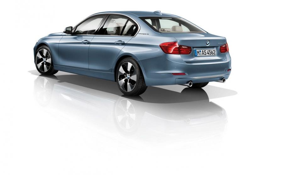  BMW 3-Series 2012 года  (фото 98 из 191)